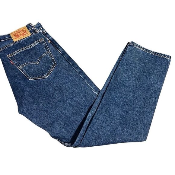 Levi’s Men 505 Jeans - Classic Fit, Size 34x34 - Picture 8 of 9
